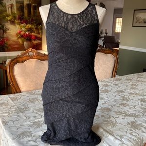 Fabulous and flattering WHBM dress, excellent condition. Size 4